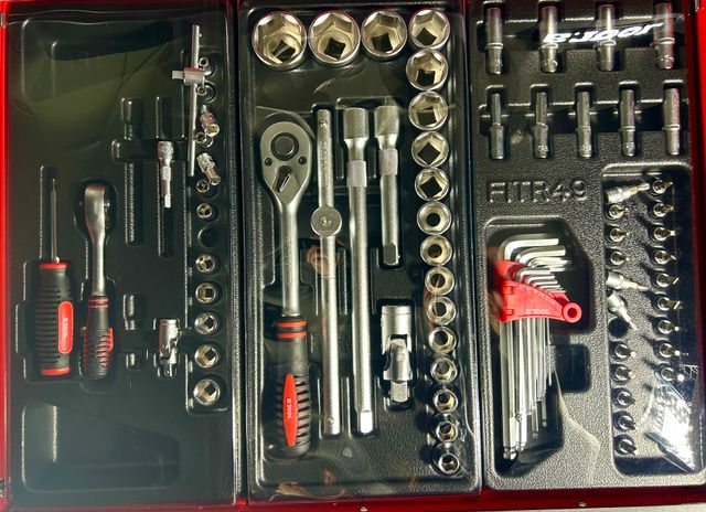 CARRO CON HERRAMIENTAS BTOOLS