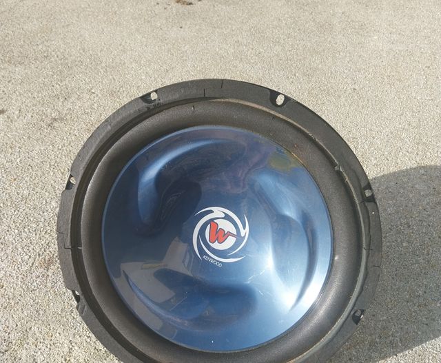 Subwoofer Kenwood 600W