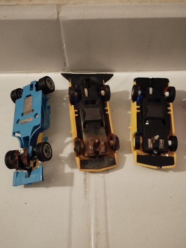 AUTO E COMANDI SCALEXTRIC