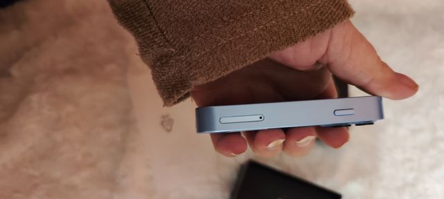 Mini teléfono smartphone nuevo