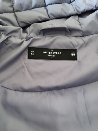 Chaqueta lila XL NUEVA A ESTRENAR.