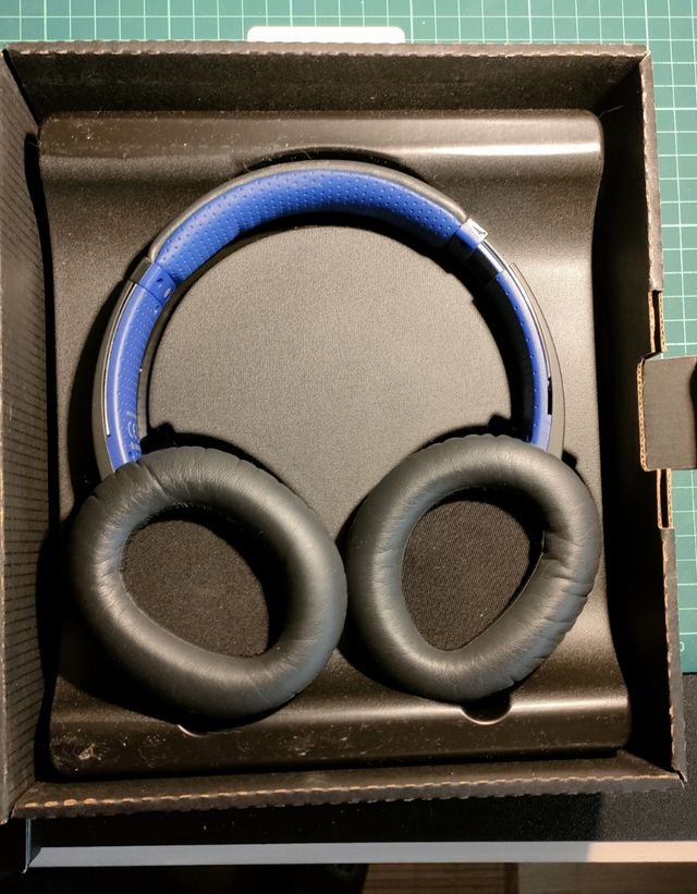 Auriculares SONY MDRZX770BN