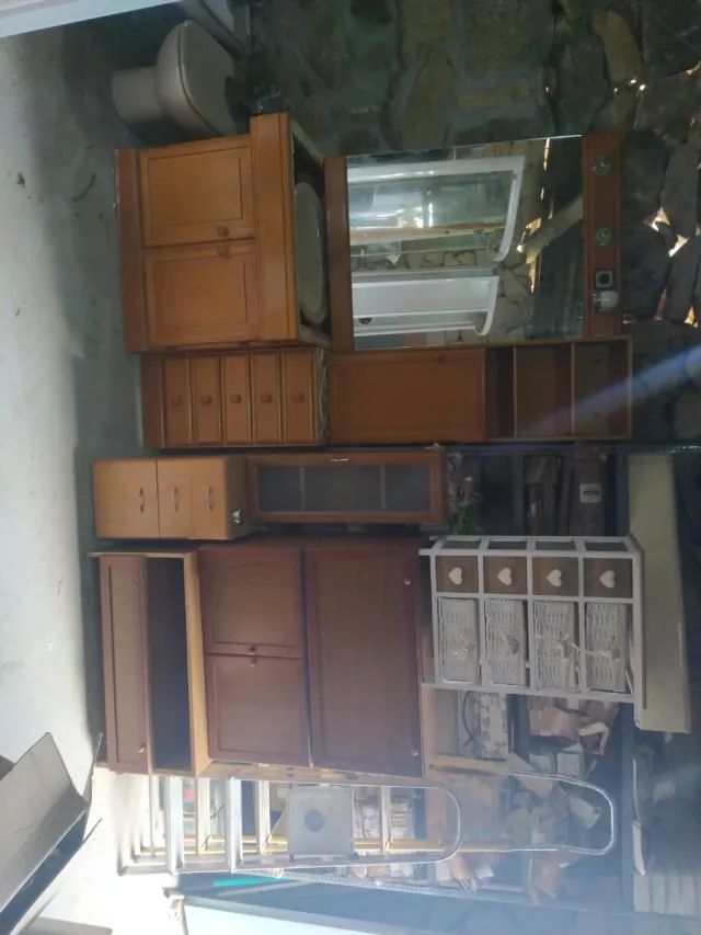 Mueble de cuarto de baño, y muebles de salón y hal