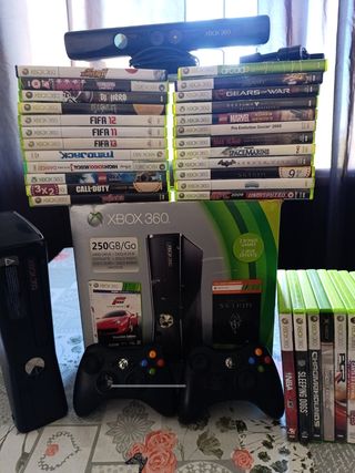 Xbox 360 live cómo nueva, 2 mandos, kinect y más!
