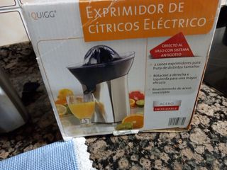 Esprimidor de cítricos eléctrico