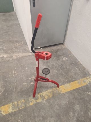 Embotelladora encorchadora