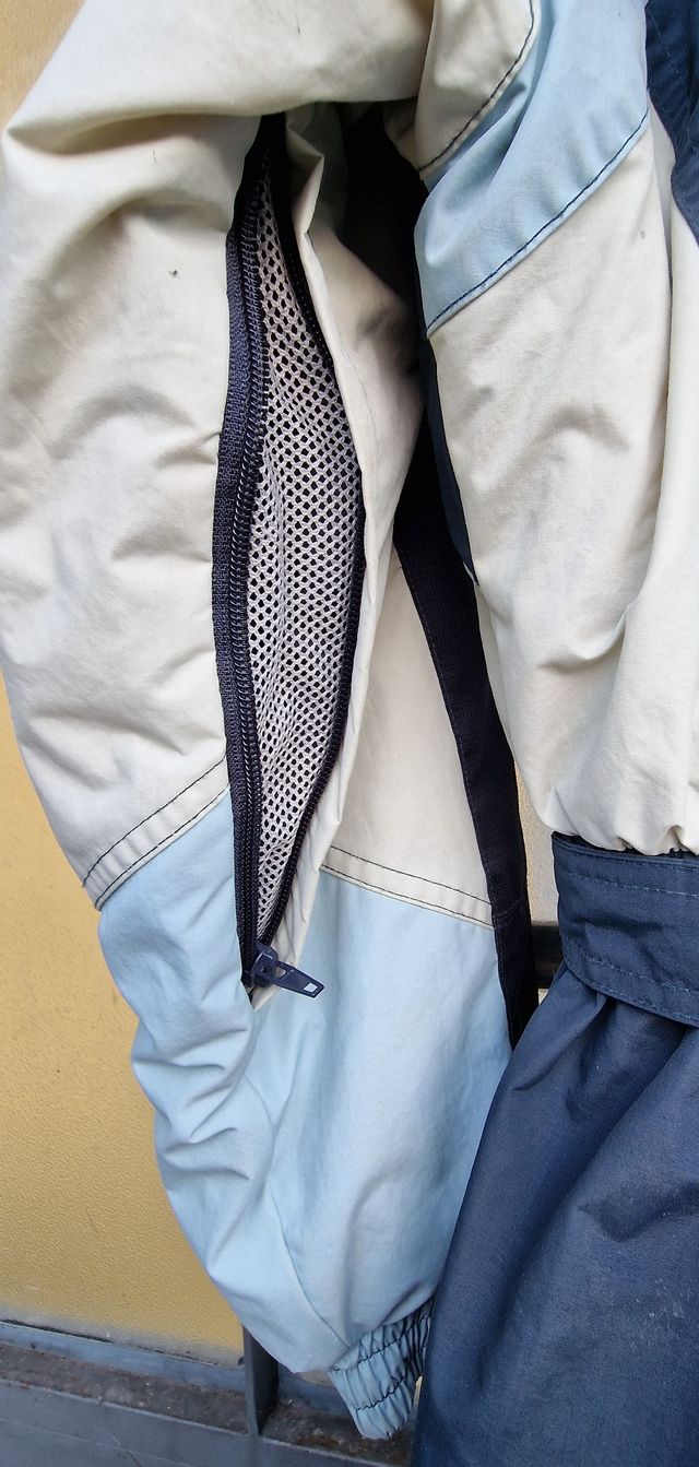 DOS TRAJES DE ESQUÍ