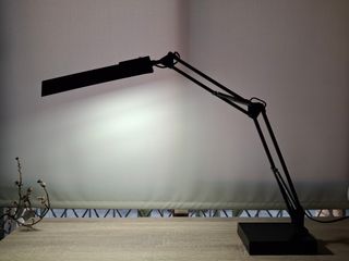 Lámpara flexo de arquitecto