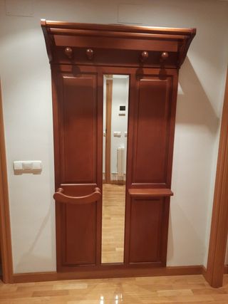 Mueble madera entrada casi nuevo