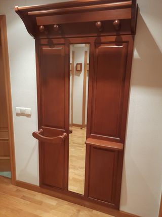 Mueble madera entrada casi nuevo