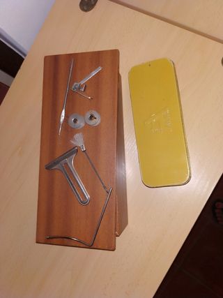 Maquina de coser Alfa con mueble