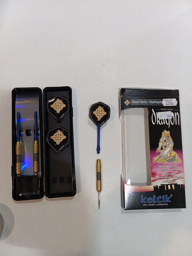 Dardos punta de acero