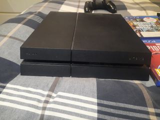 Play Station 4 PS4