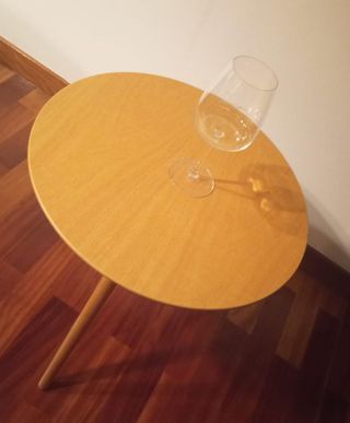 Mesita de madera