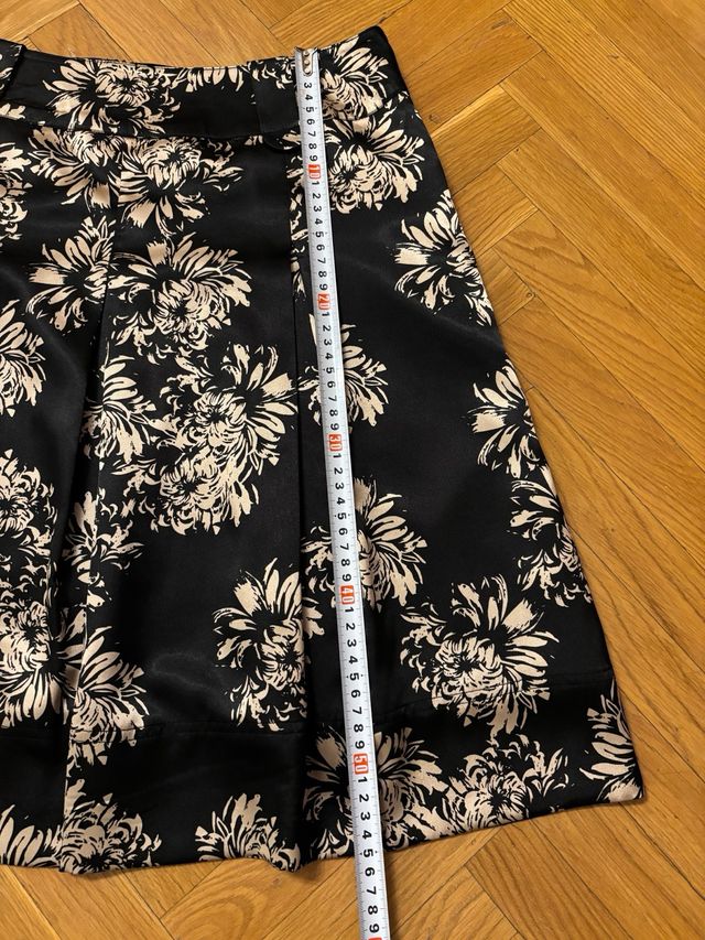 Falda talla 42 Yessica at C&A