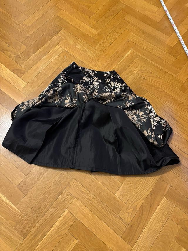 Falda talla 42 Yessica at C&A