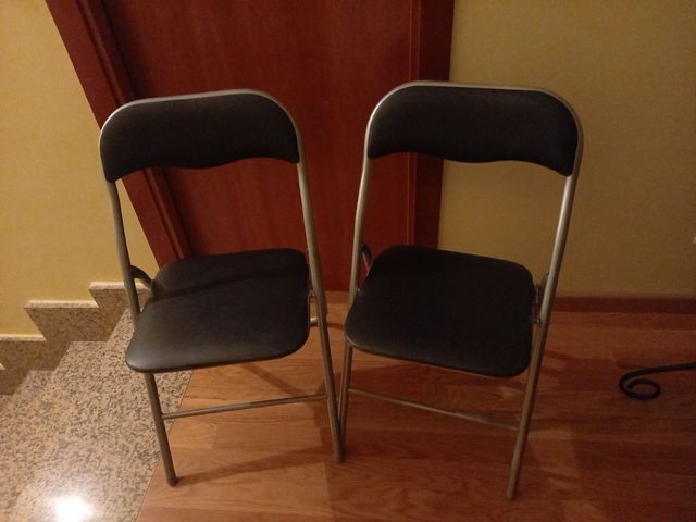 2 Sillas plegables,sin estrenar polipiel