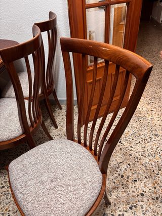 Mesa madera maciza y 6 sillas