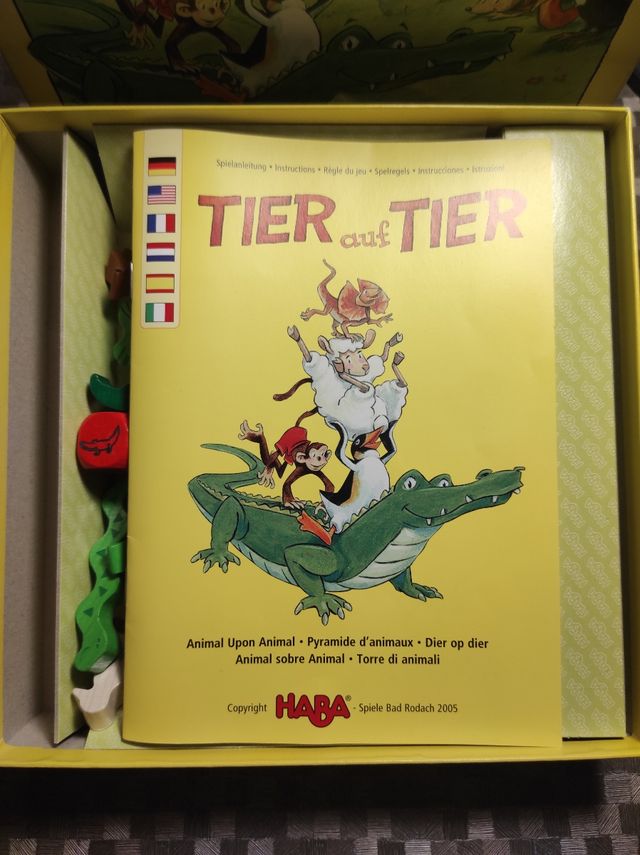 JUEGO DE MESA DE MADERA, ANIMAL SOBRE ANIMAL