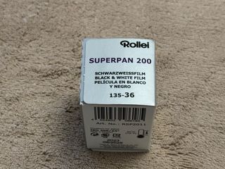 Carrete Rollei Superpan 200 B/N 36 exp.