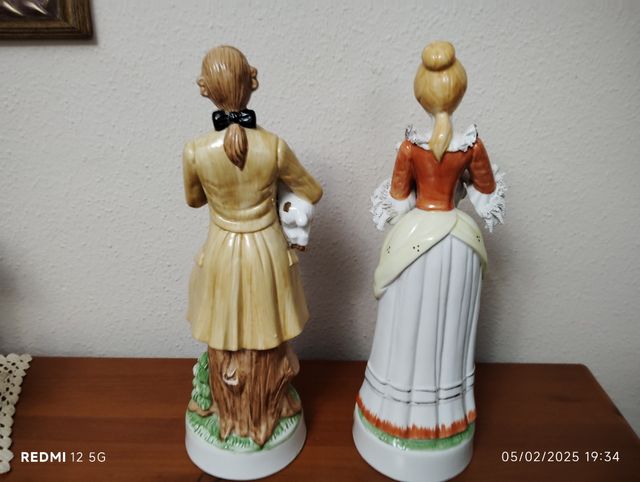 Figuras antiguas de porcelana