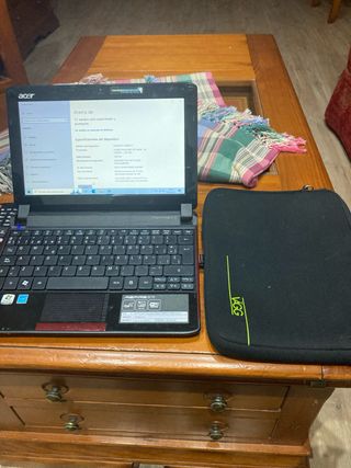 20€ en mano Portatil DESKTOP Acer aspire one