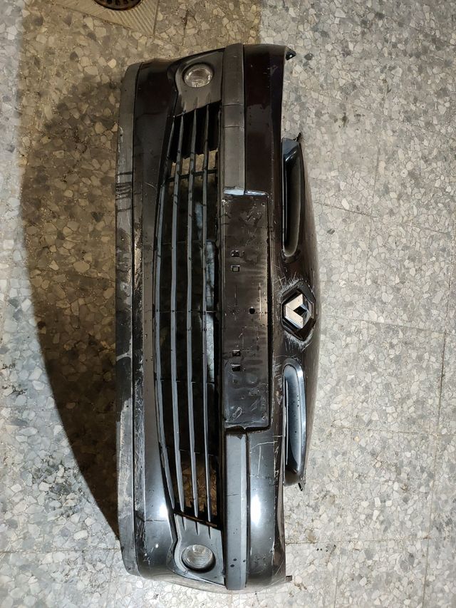 ✅PARAGOLPES DELANTERO RENAULT CLIO III
