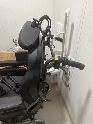 Silla de ruedas multiposicion