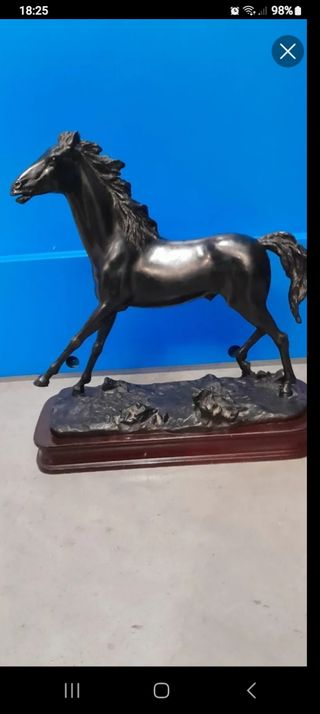 Escultura ecuestre antigua bronce Frison 11k grand