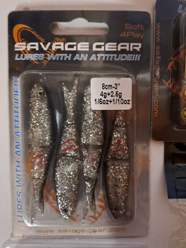 Lote vinilos daiwa y Savage Gear