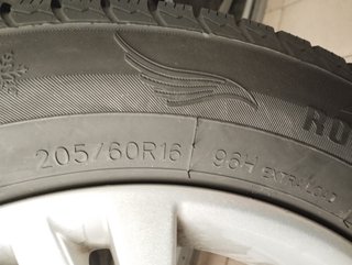 Llantas con neumáticos de nieve