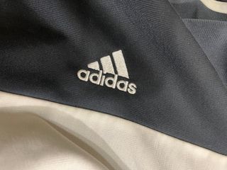 Trackjacket Adidas vintage. Talla L-XL 