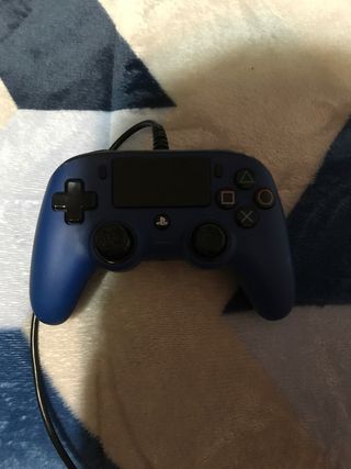 Mando ps4 “Nacon”