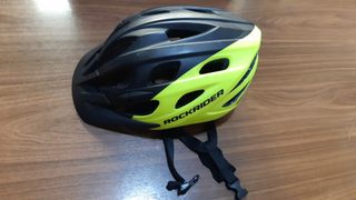 Casco bici Rockrider color negro-verde talla S