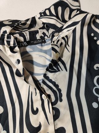 CAMISA NEGRA DE ZARA