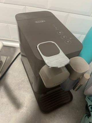 Cafetera nespresso DeLonghi