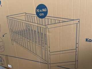 Maxi cuna convertible en cama con colchón