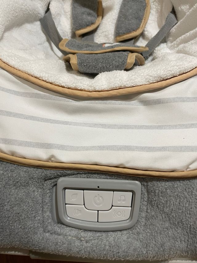 Hamaca mecedora con vibración y musica 