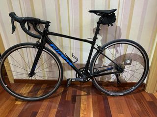 Bici de carretera giant contend