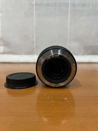 Canon 50mm 1:1.4 - Todoterreno luminoso y nítido