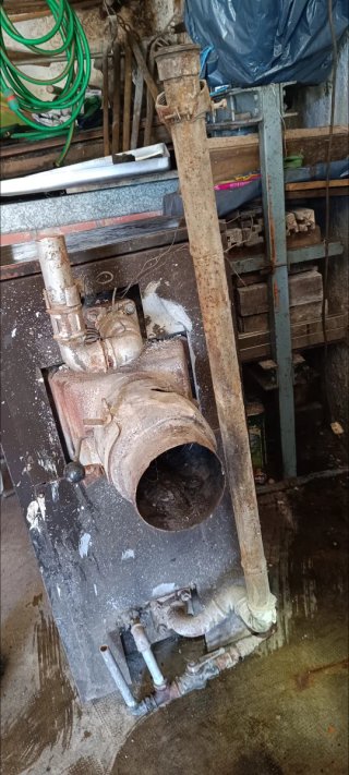 Caldaia a gasolio e legna