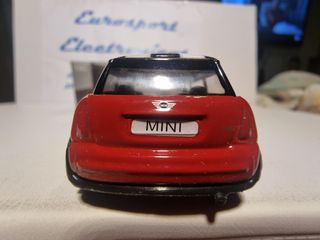 Mini Cooper 2002 a escala 1/60