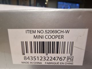 Mini Cooper 2002 a escala 1/60