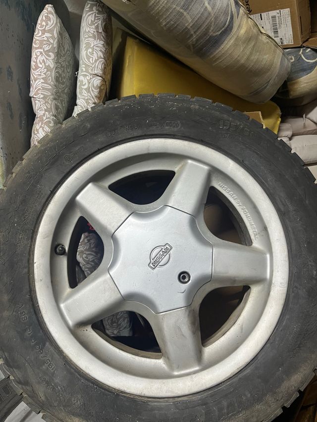 Rueda nissan primera p11