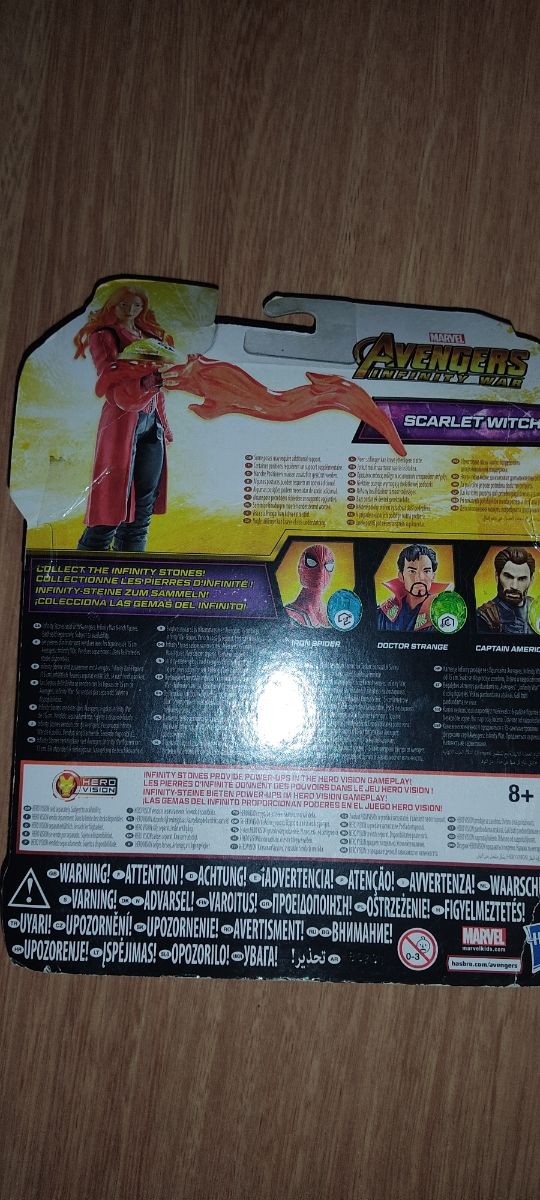 Figura Bruja Escarlata