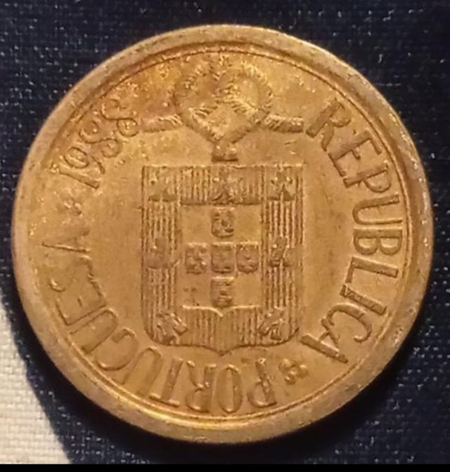 Moneta da 10 Escudos del 1988 Portogallo