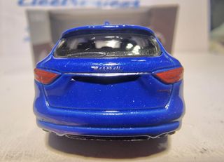 Maserati Levante a escala 1/60