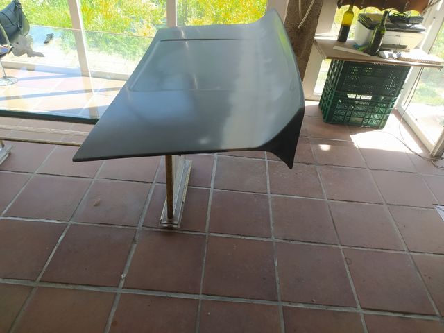 Capó trasero Seat 124 con alerón integrado
