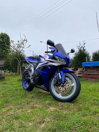 Se vende Moto. No cambios