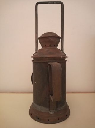 Farol náutico de señalización
